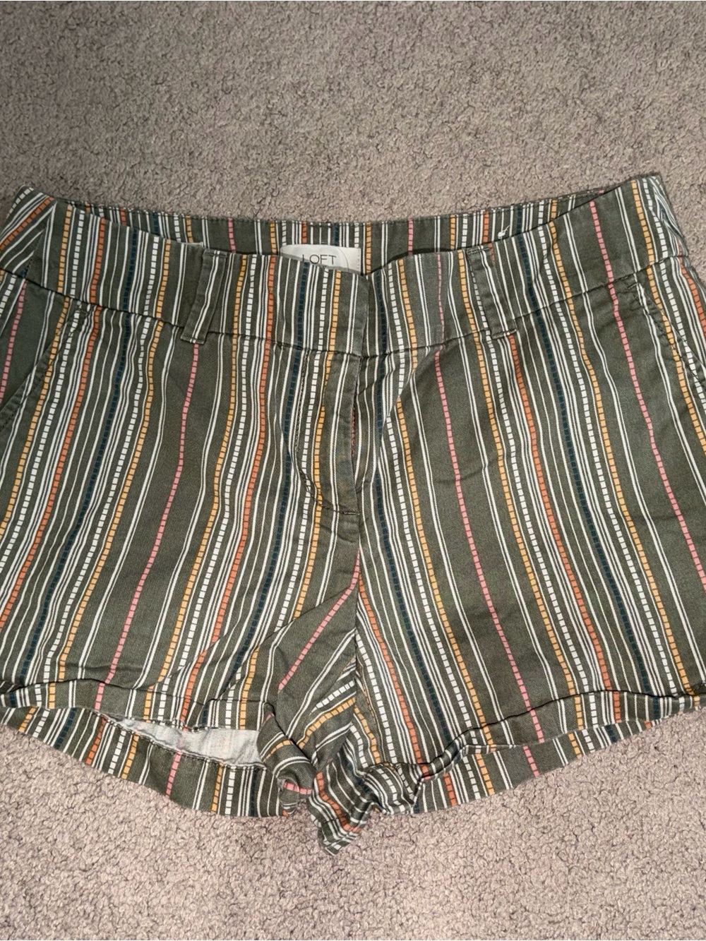 LOFT Riviera Shorts Size 2 Olive Green Multicolor Striped Cuffed Shorts